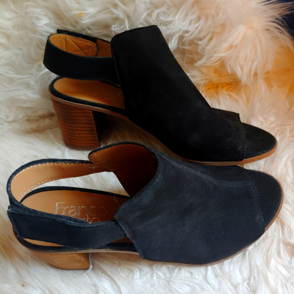 Franco Sarto cutout sandles. Black. Size 7.5